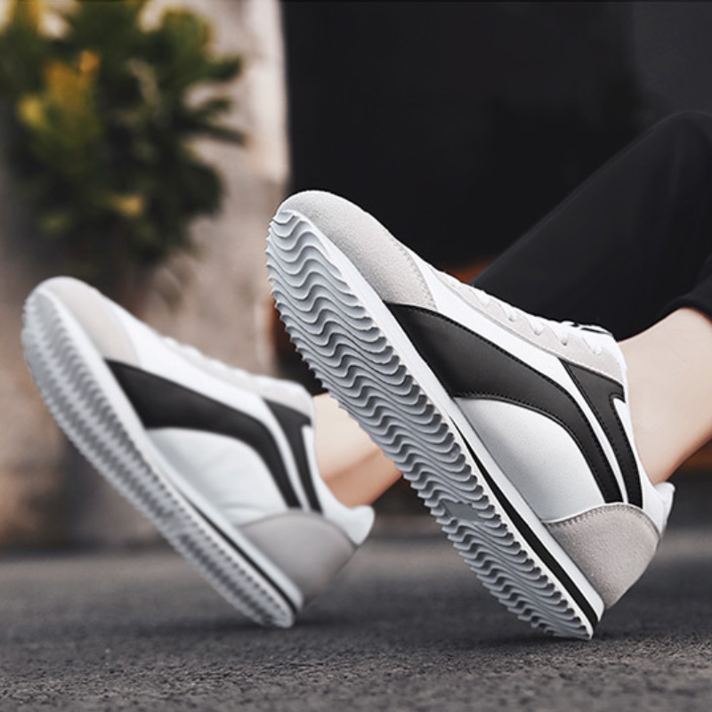 Men's Retro Stride Sneakers