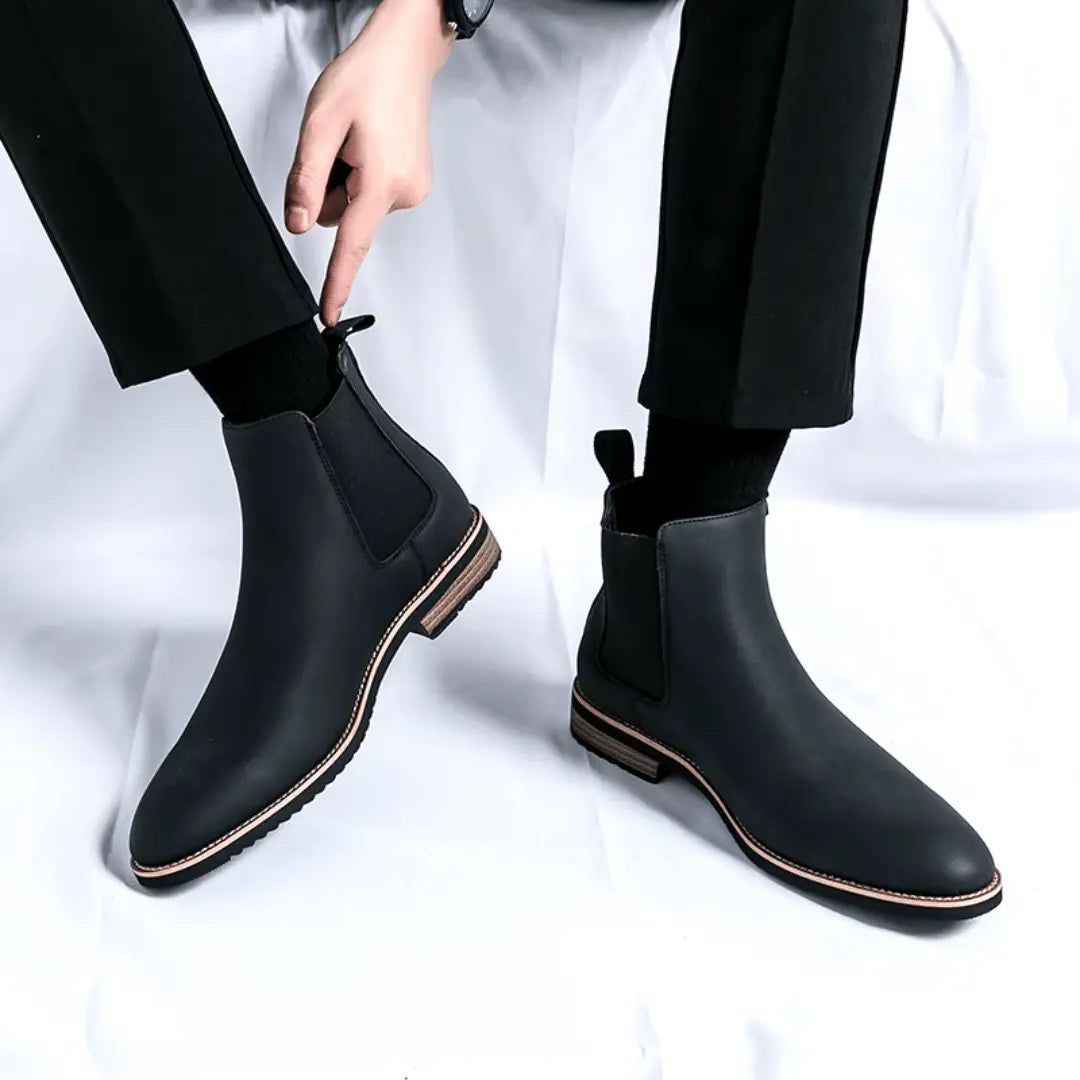 Lawrence Mens' Leather Streamlined Chelsea Boots