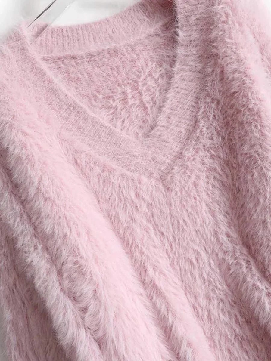 Cassidy Women's Soft Plush Pullover