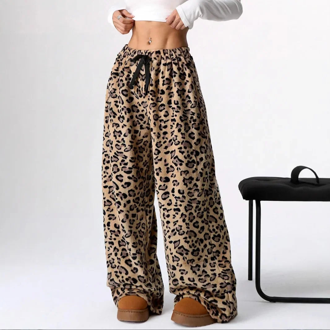 Madaline Women's Leopard Velvet Pants