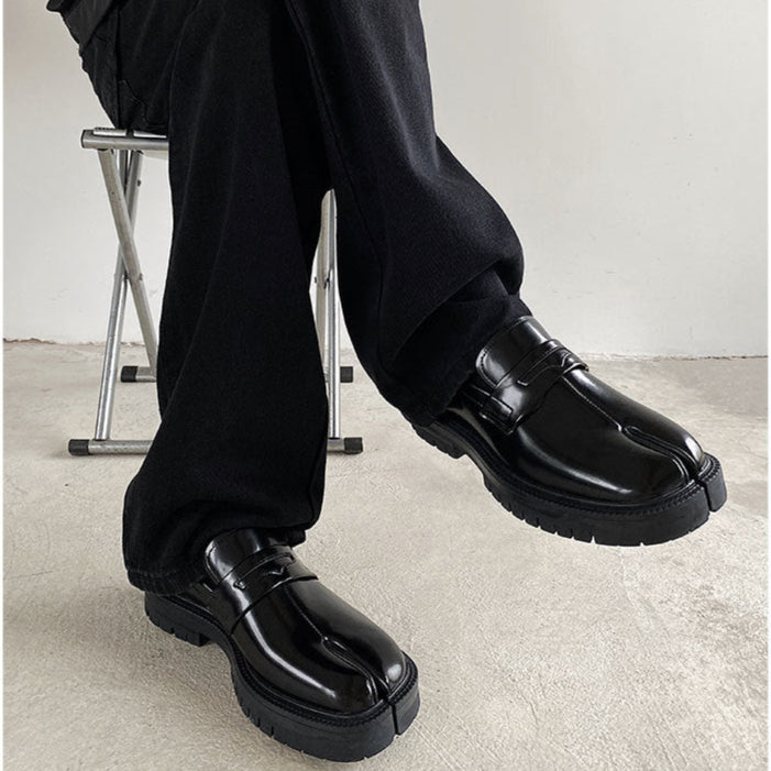 Cabana Men's Leather Tabi Loafer