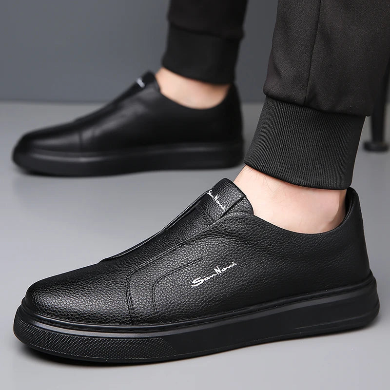 Convey Men's Classic Leather Sneakers