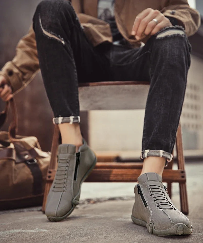 Downtown Classic Leather Sneakers
