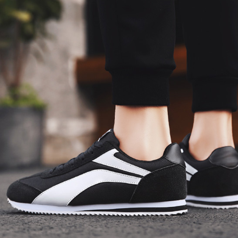 Men's Retro Stride Sneakers