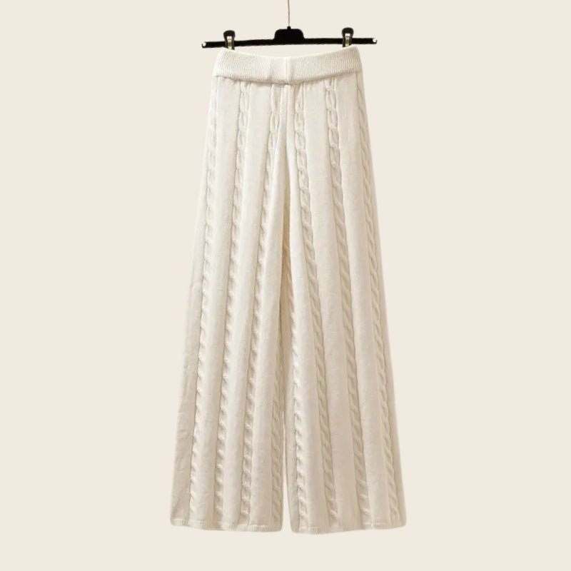 Arden Women's Knitted Winter Set